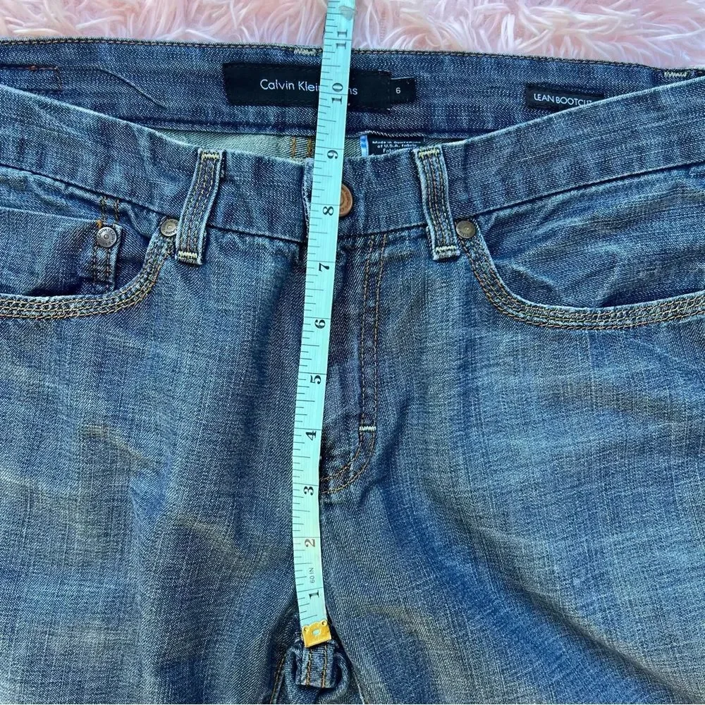 Calvin Klein Lean Bootcut size 6 length 32 mid-rise